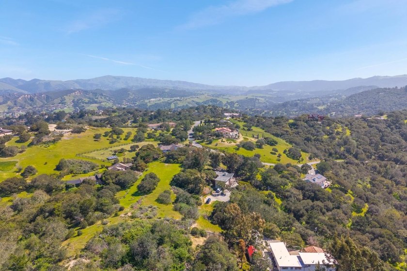 Outstanding opportunity in desirable Laguna Seca Heights. This 2 - photo 36