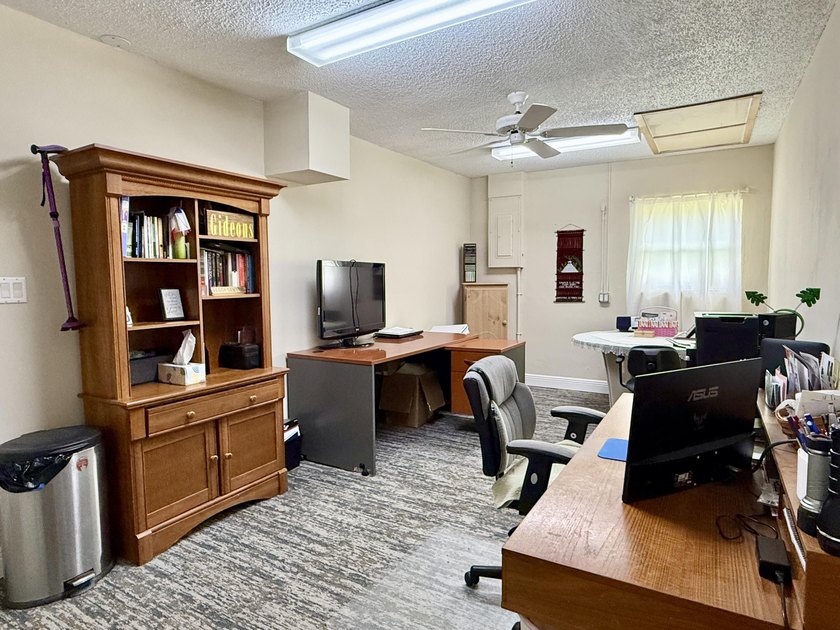 TWO HOMES for the Price of One! Well built &amp; impeccably - photo 36