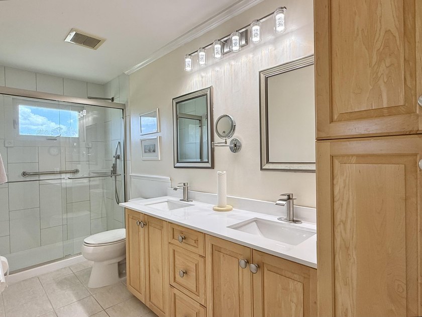 TWO HOMES for the Price of One! Well built &amp; impeccably - photo 40
