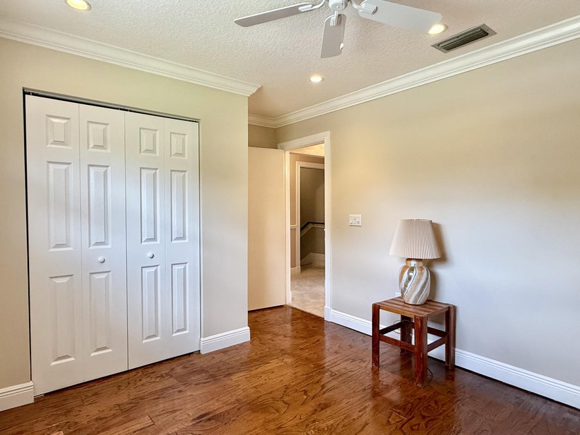 TWO HOMES for the Price of One! Well built &amp; impeccably - photo 48