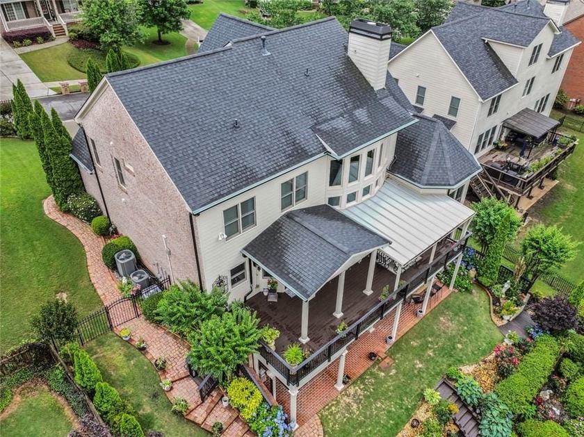 PRICE REDUCED. Executive Home on the #5 Fairway in Resort-Style - photo 6