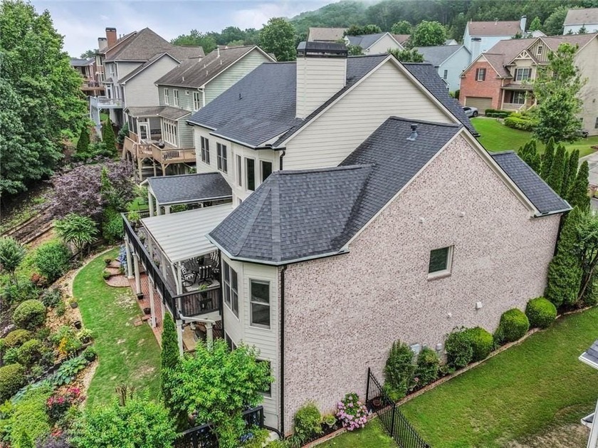 PRICE REDUCED. Executive Home on the #5 Fairway in Resort-Style - photo 7