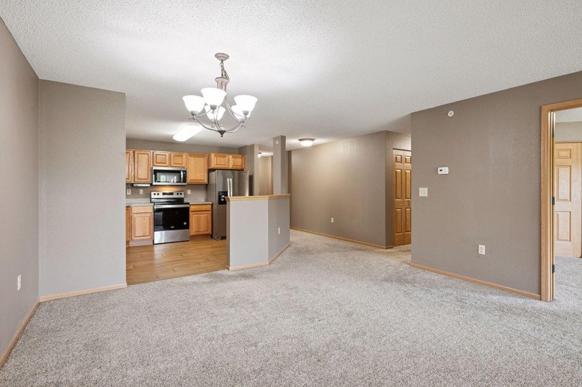 Welcome to effortless 55+ living in this beautifully updated - photo 14