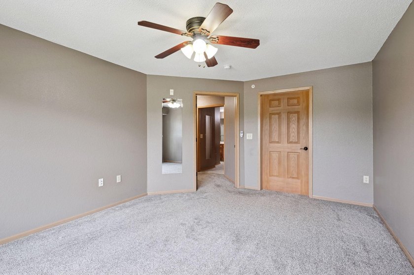 Welcome to effortless 55+ living in this beautifully updated - photo 26