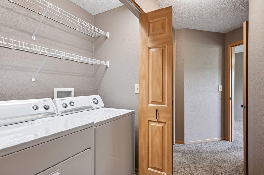 Welcome to effortless 55+ living in this beautifully updated - photo 32