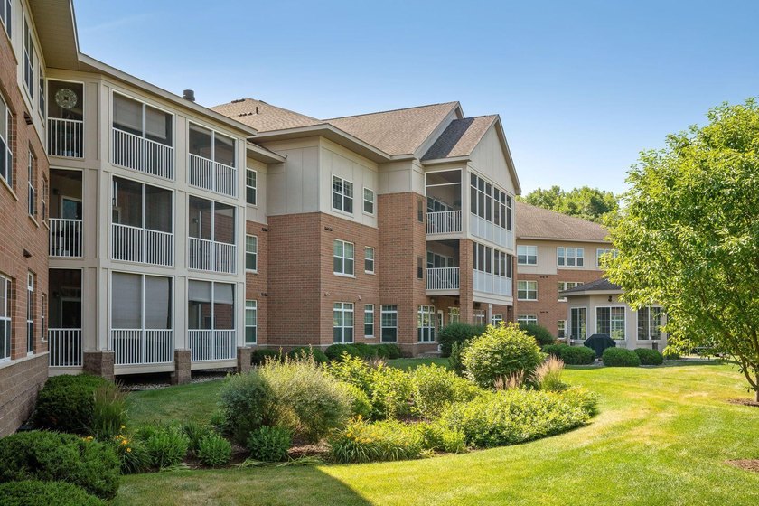 Welcome to effortless 55+ living in this beautifully updated - photo 49