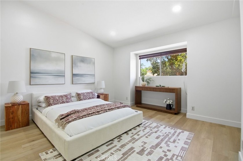 Turnkey 2-bedroom Wrigley townhome with an ATTACHED private - photo 11