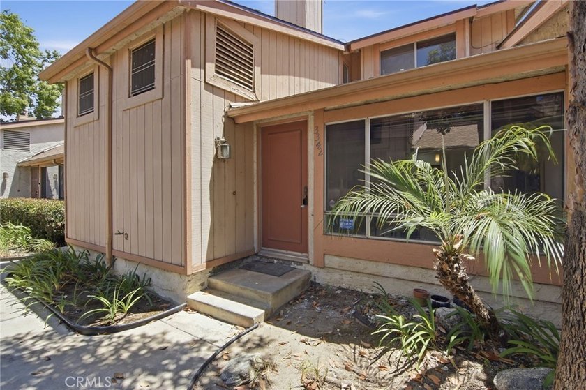 Turnkey 2-bedroom Wrigley townhome with an ATTACHED private - photo 21
