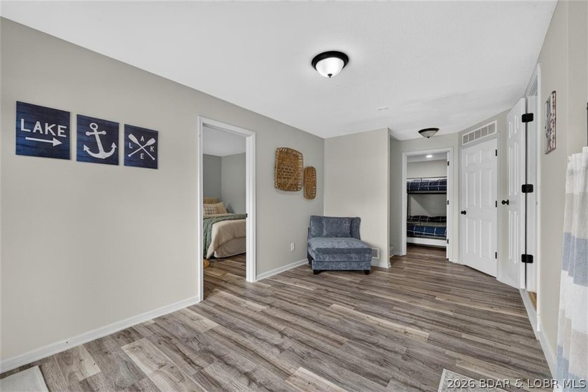 TURNKEY &amp; MOVE IN READY!!! Packed with features that are hard to - photo 41