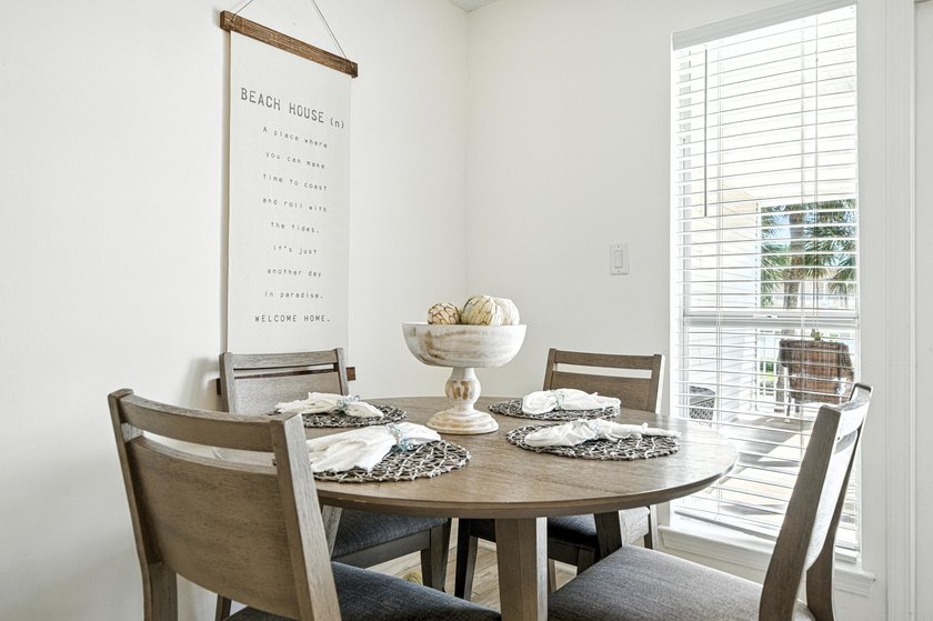 ***LOWEST PRICED CONDO IN THE BUILDING*** This perfectly located - photo 9