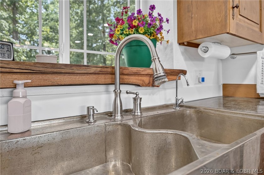 Experience the perfect blend of quality craftsmanship - photo 14