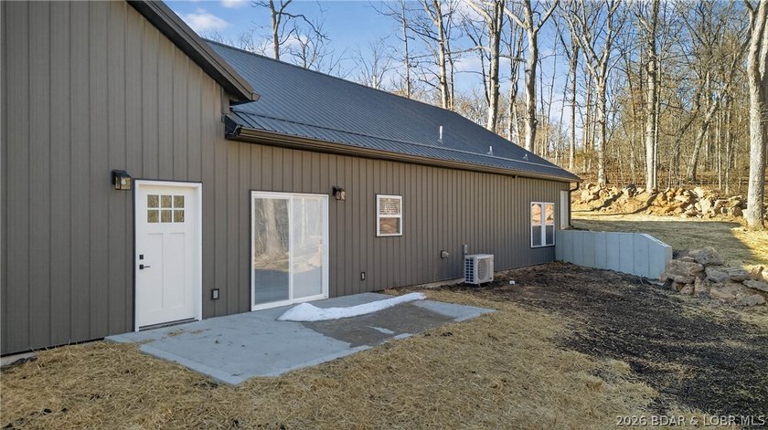 New construction 3-bedroom, 2-bath home situated on 4.66+/- - photo 5