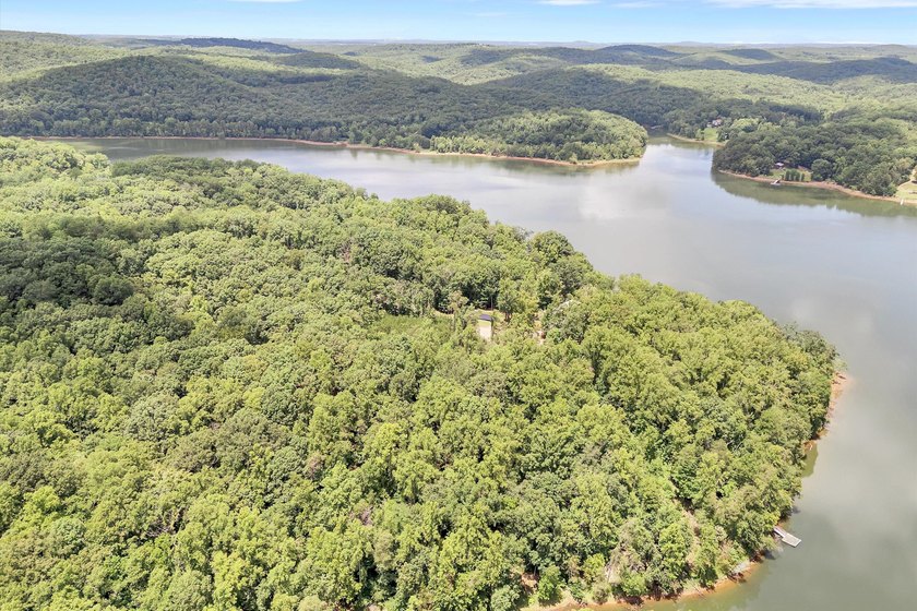 Nice Waterfront lot with 1.36 acres in beautiful Eagle Pointe - photo 22