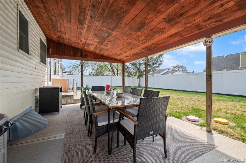 Step into this beautifully updated 3-bedroom, 1.5-bath ranch - photo 29