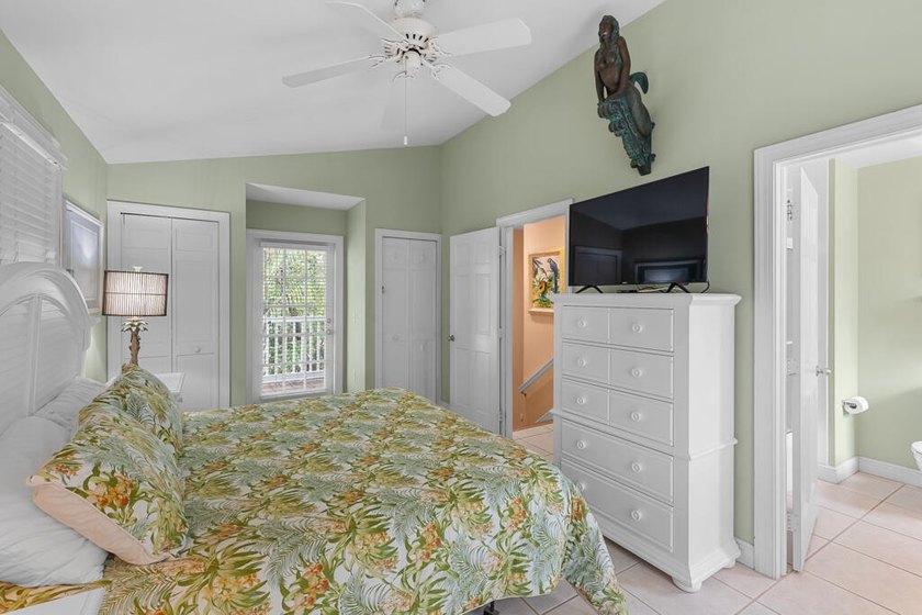 Beautifully appointed home that offers a charming backyard with - photo 32