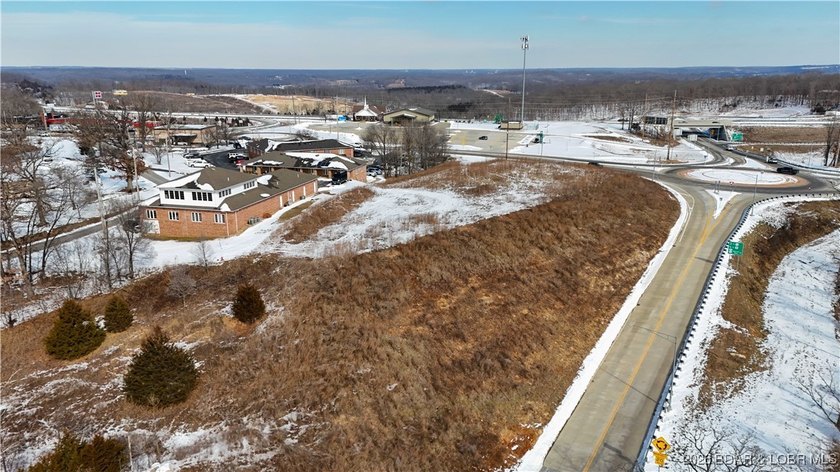 Not many lake view commercial sites locations like this come up - photo 8