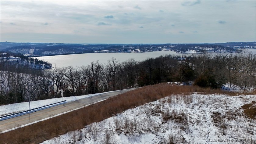 Not many lake view commercial sites locations like this come up - photo 9
