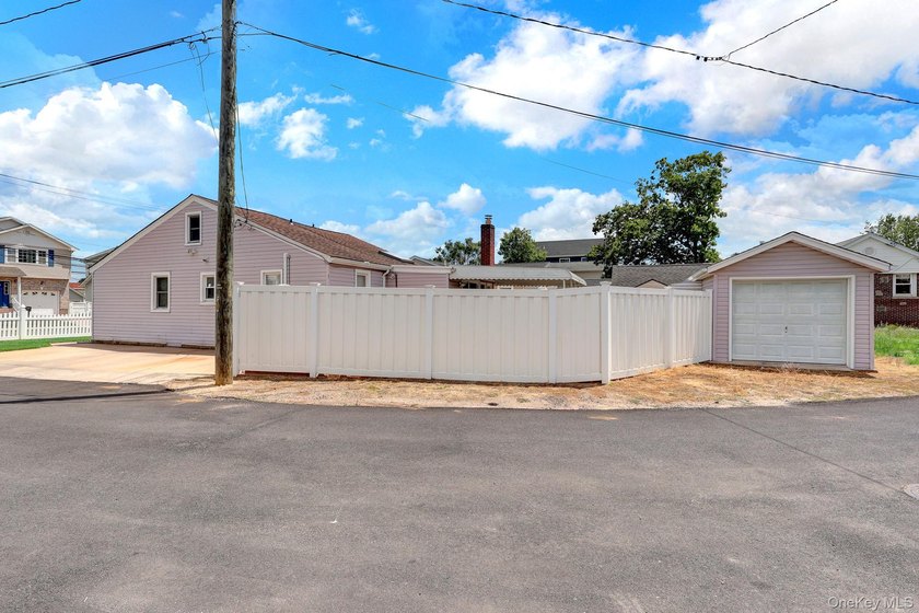 Come see this Cute and Updated 2 bedroom cottage. Featuring - photo 16