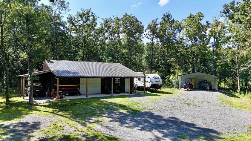 Escape to your own private retreat on 19.66 acres just minutes - photo 21
