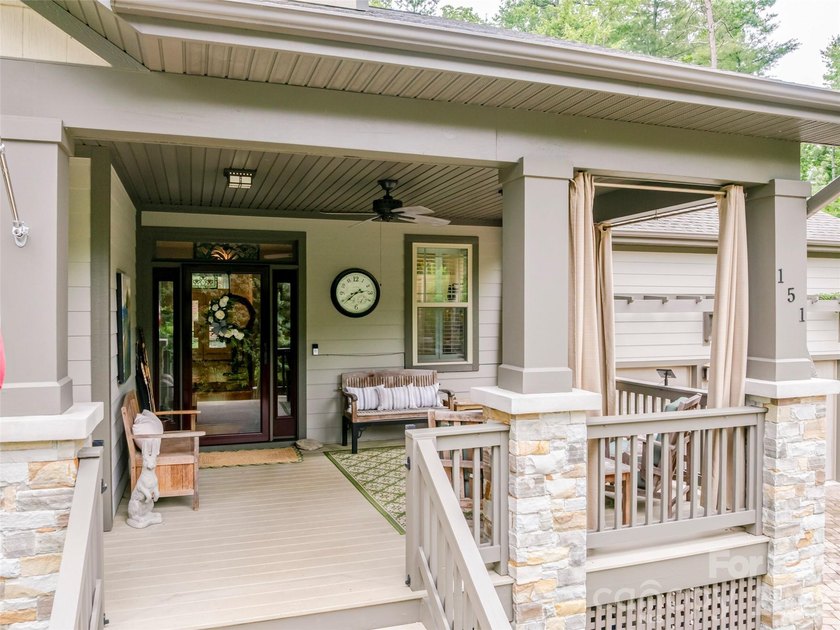 Welcome to 151 Monarch! A meticulously maintained, move in ready - photo 3