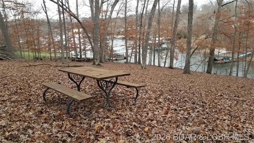 !.6 acres on beautiful Lake of the Ozarks. Gentle sloping lot - photo 2