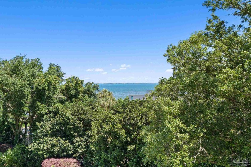 Boasting sweeping, panoramic views of Escambia Bay and East - photo 3