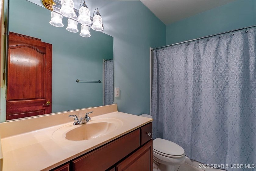 Contractor-built home with attention to detail in The Estates - photo 36