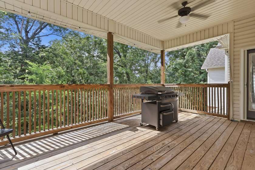 Custom-built 6BR/5BA home near the water with an easy commute to - photo 19