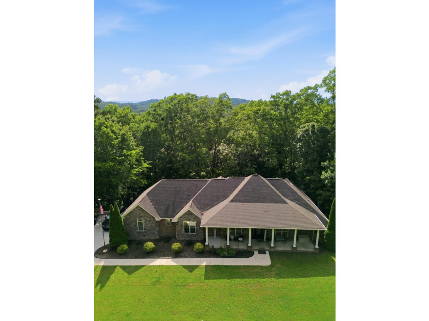 Custom-built 6BR/5BA home near the water with an easy commute to - photo 39