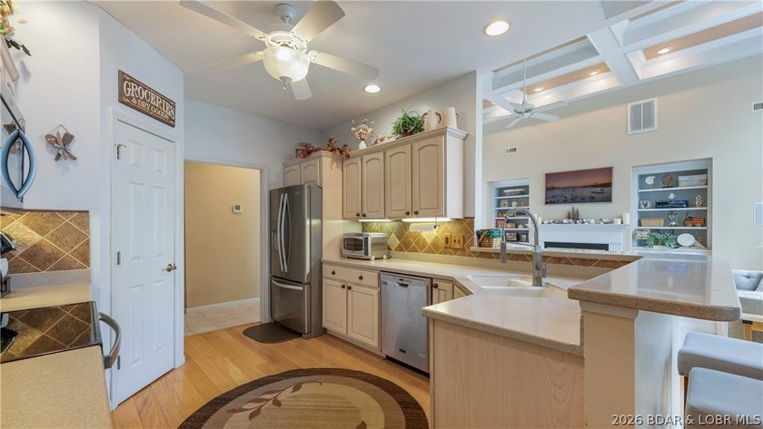 Upon entering this 4 bed nearly 2700sqft one level home, you'll - photo 14
