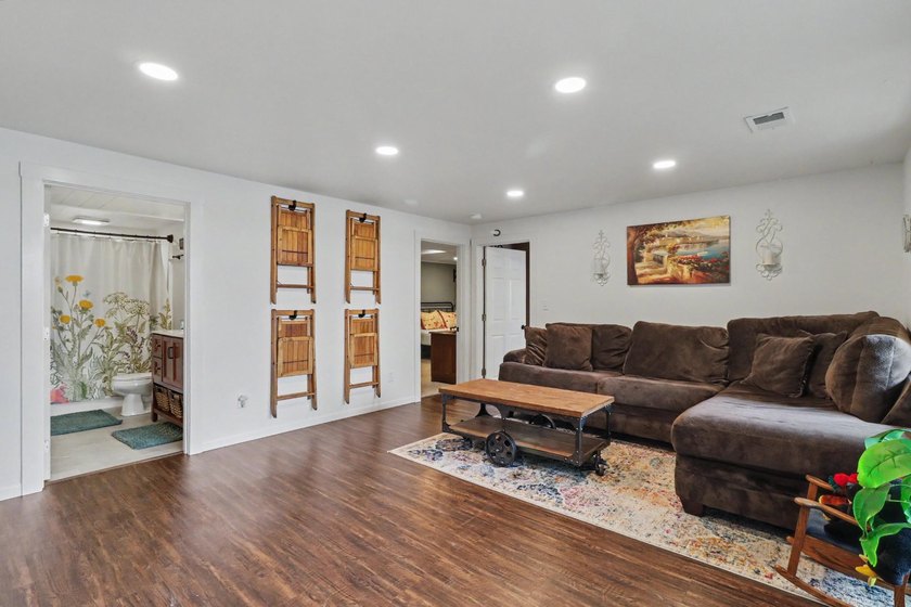 Exceptional craftsmanship &amp; unforgettable views come together on - photo 23