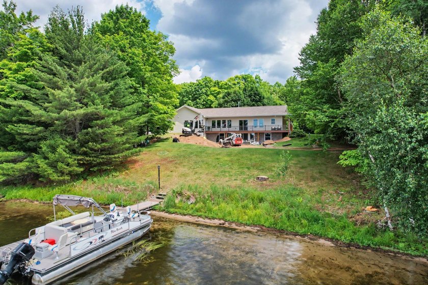 Exceptional craftsmanship &amp; unforgettable views come together on - photo 42