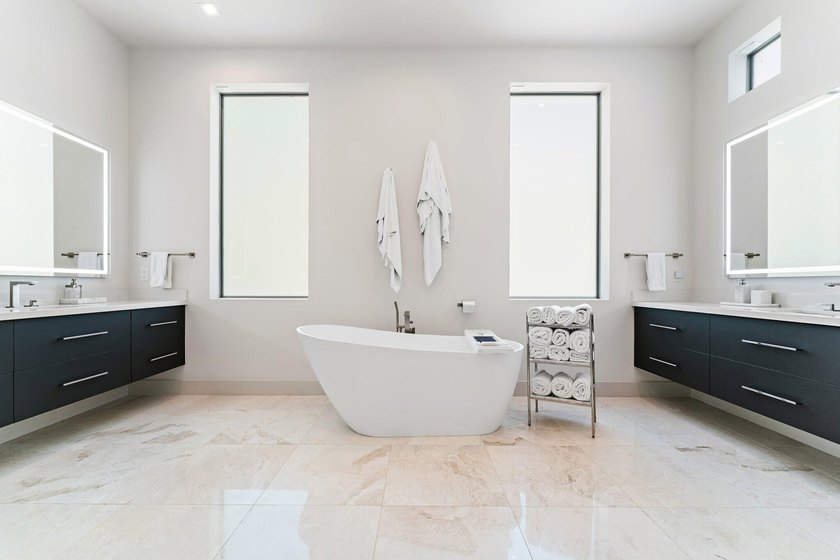 Located directly on the East side of the Intracoastal Waterway - photo 25