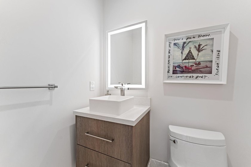 Located directly on the East side of the Intracoastal Waterway - photo 29