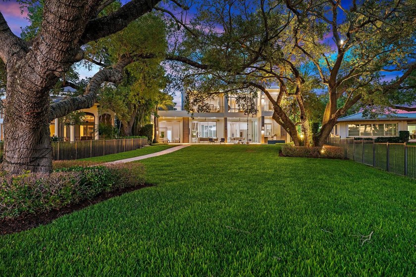 Located directly on the East side of the Intracoastal Waterway - photo 45