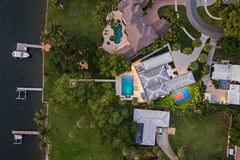 Located directly on the East side of the Intracoastal Waterway - photo 46