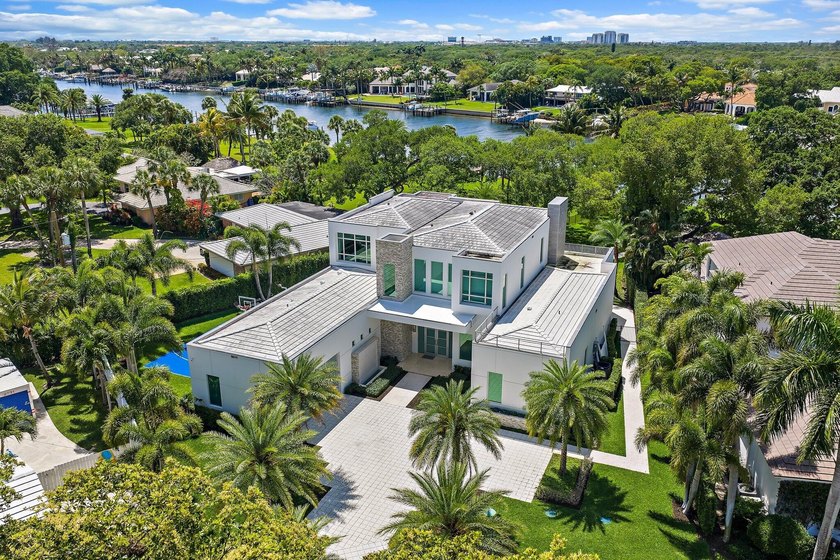 Located directly on the East side of the Intracoastal Waterway - photo 53