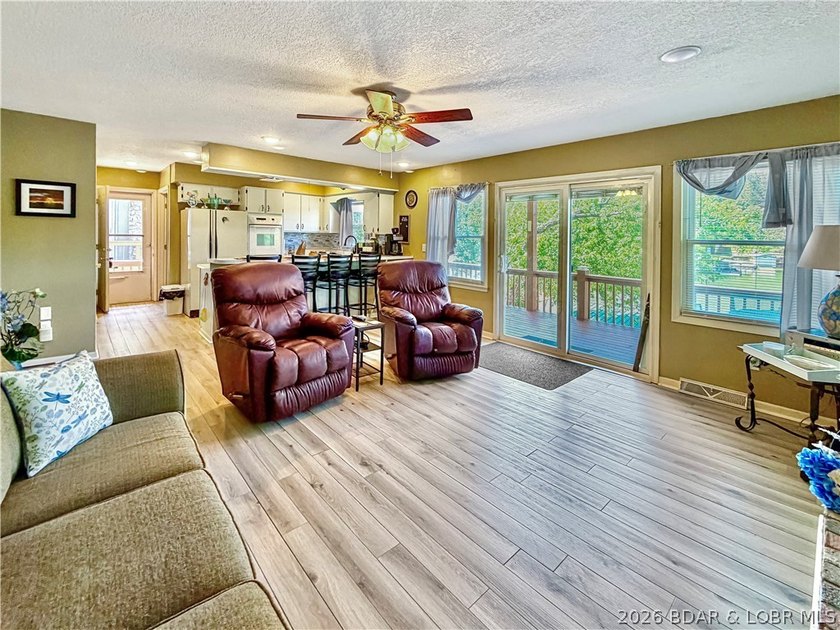 Summer starts here! Escape to the Lake of the Ozarks and enjoy - photo 11