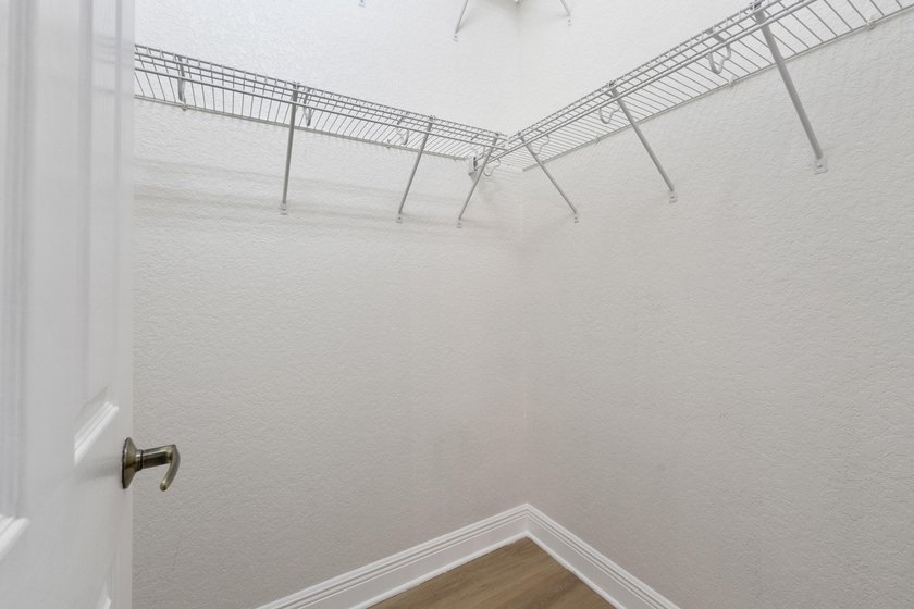Welcome to this charming CORNER UNIT 2-bedroom, 2-bathroom villa - photo 14