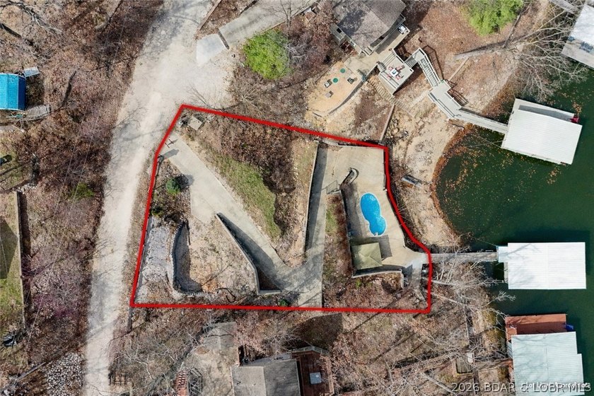Rare opportunity to own a prime lakefront lot with 93 feet of - photo 4