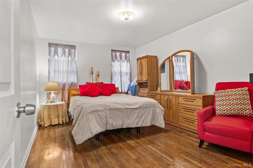 You found it! A real two-bedroom, one bath co-op with a MODERN - photo 10