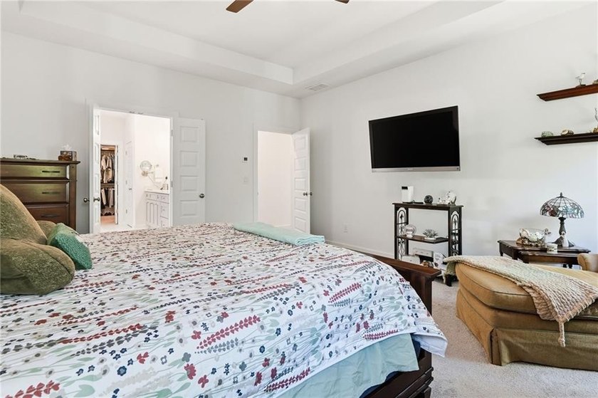 New competitive price reflects incredible value. Seller is - photo 29