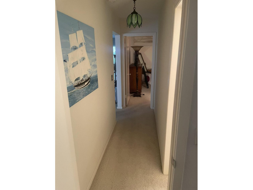 Charming first-floor condo. Step inside to find a spacious - photo 21