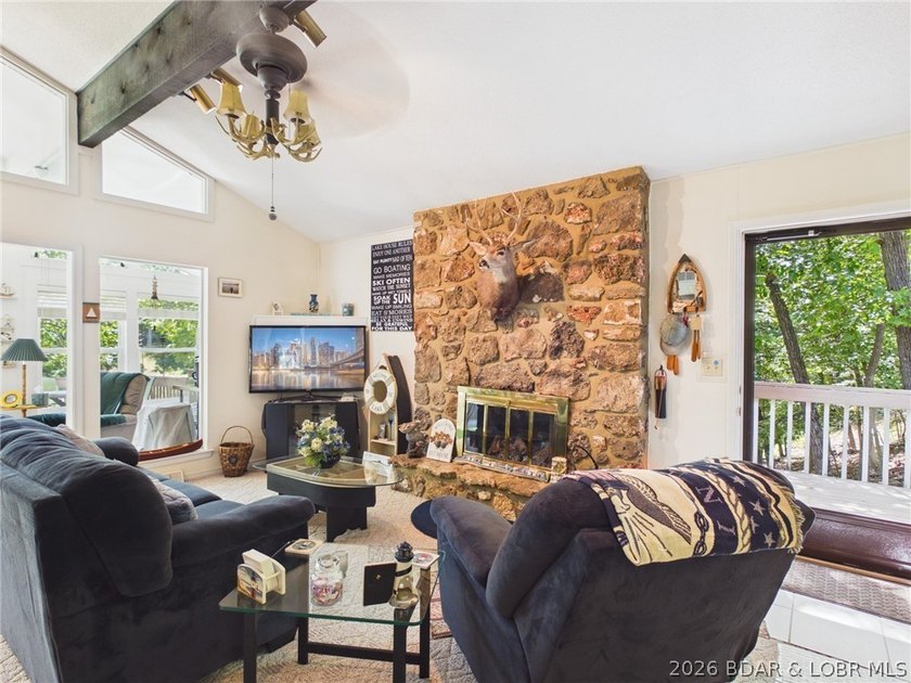 Finding a lakefront property with both great water access and - photo 13
