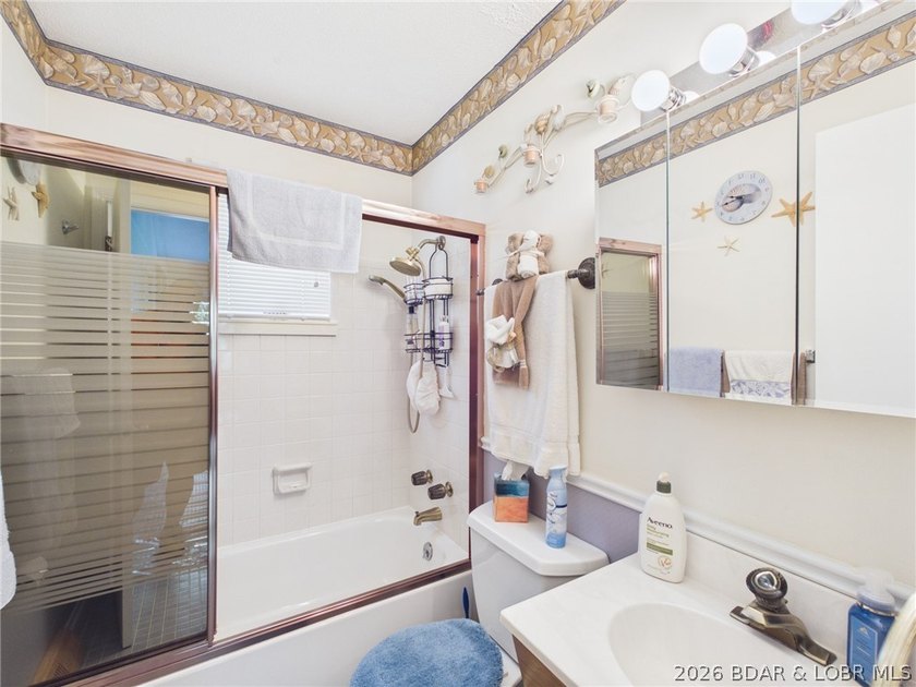 Finding a lakefront property with both great water access and - photo 20