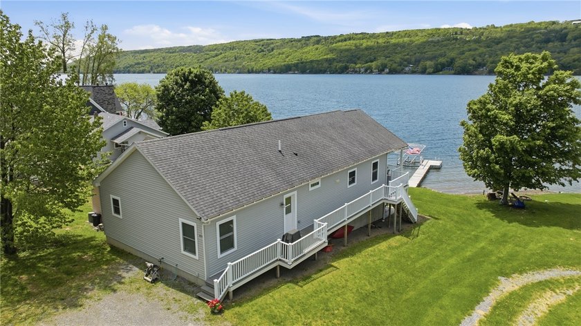 SO VERY SPECIAL ON KEUKA LAKE - just waiting for someone who - photo 4