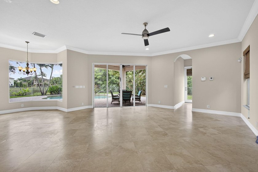 Located on a private cul-de-sac lakefront lot in the exclusive - photo 19