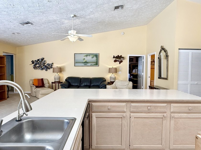 Original owner/builder of this superbly built home on 6.79 high - photo 20
