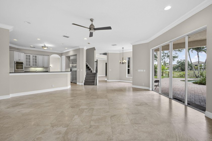 Located on a private cul-de-sac lakefront lot in the exclusive - photo 21