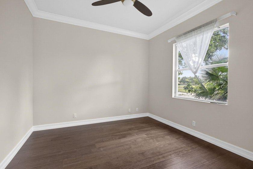 Located on a private cul-de-sac lakefront lot in the exclusive - photo 23